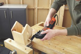 BLACK + DECKER Variable Speed Oscillating Multi Tool33
